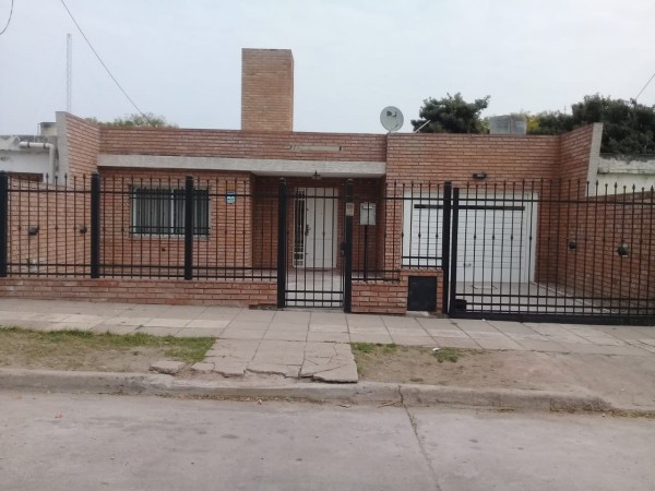 CASA + DEPARTAMENTO EN VENTA Bº ALTO ALBERDI