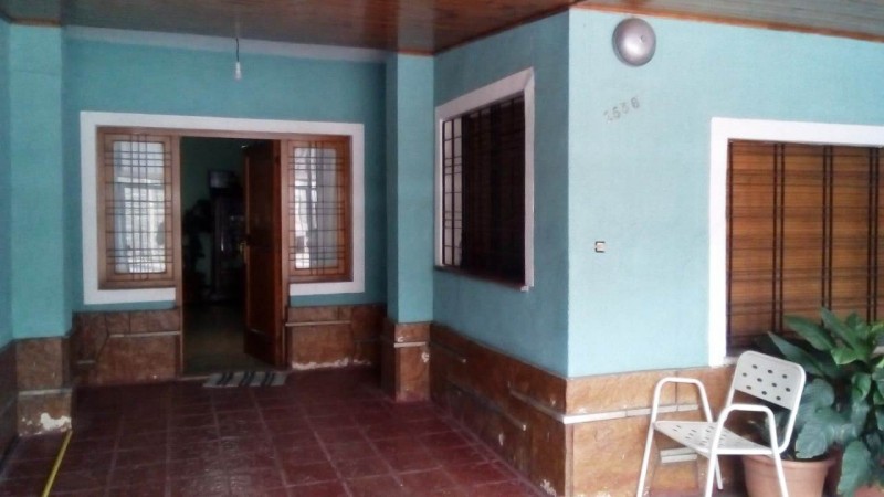 CASA EN VENTA SOBRE AV SANTA ANA 2500
