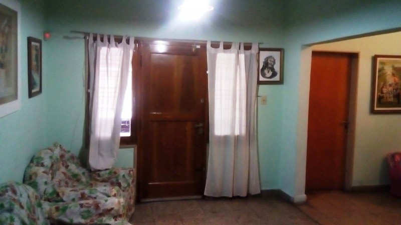 CASA EN VENTA SOBRE AV SANTA ANA 2500