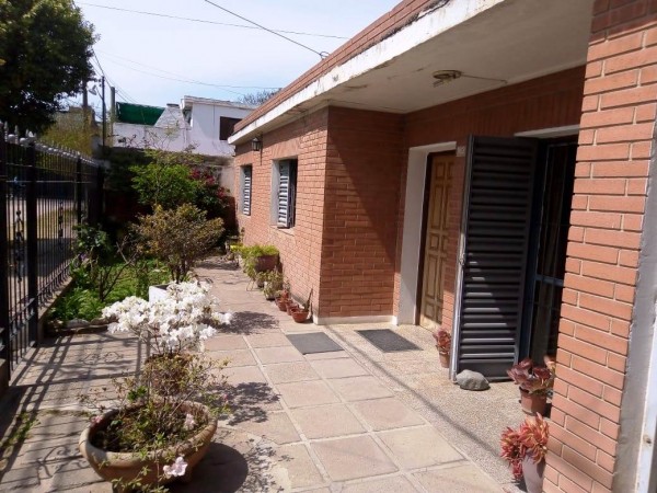 CASA EN VENTA ZONA RUTA 20