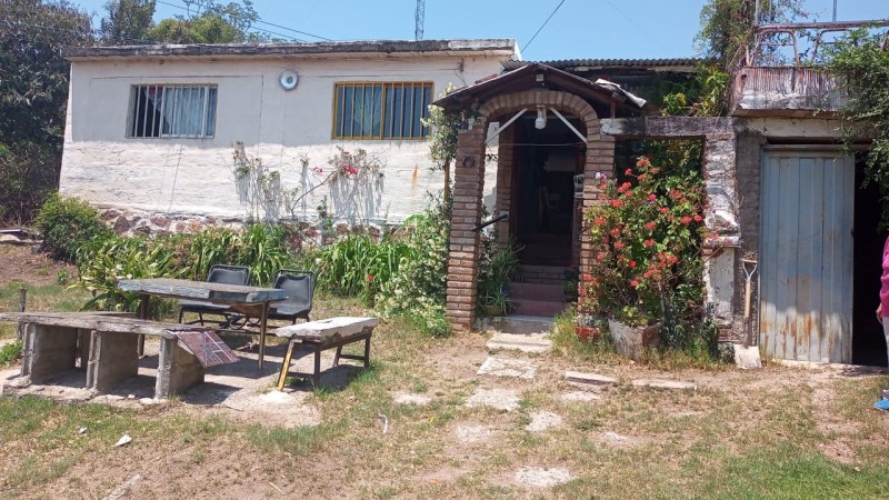 CASA MAS DEPARTAMENTO EN RIO CEBALLOS