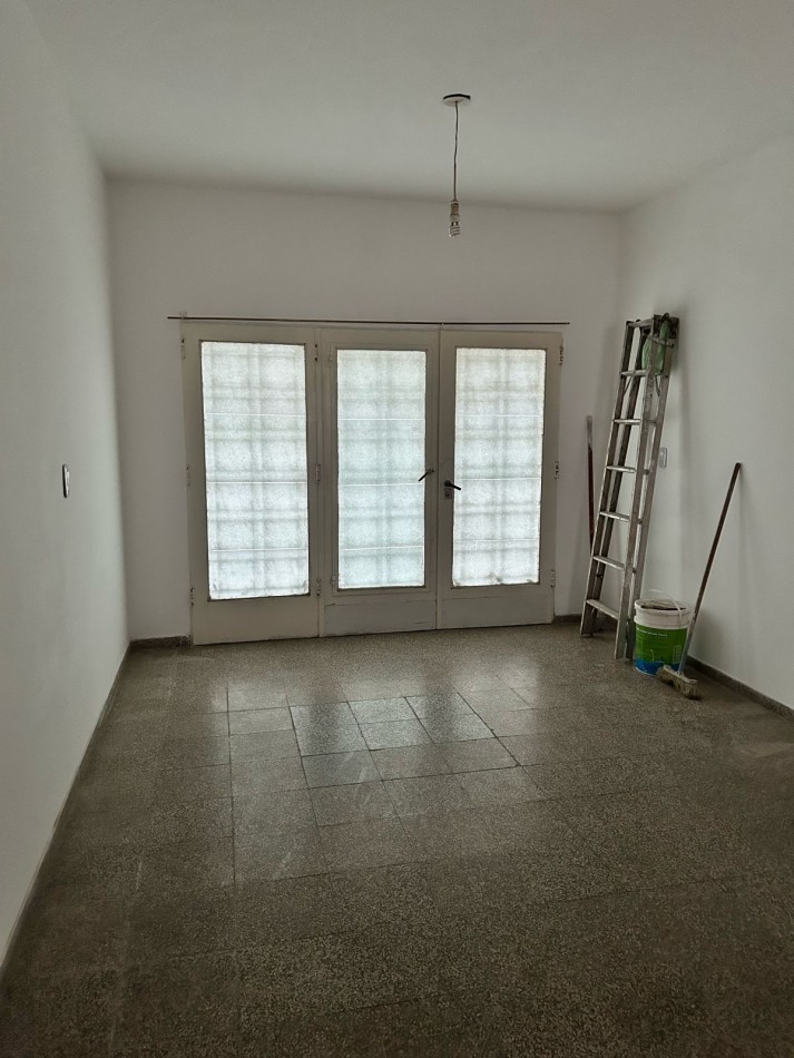 CASA EN ALQUILER BARRIO RESIDENCIAL SANTA ANA