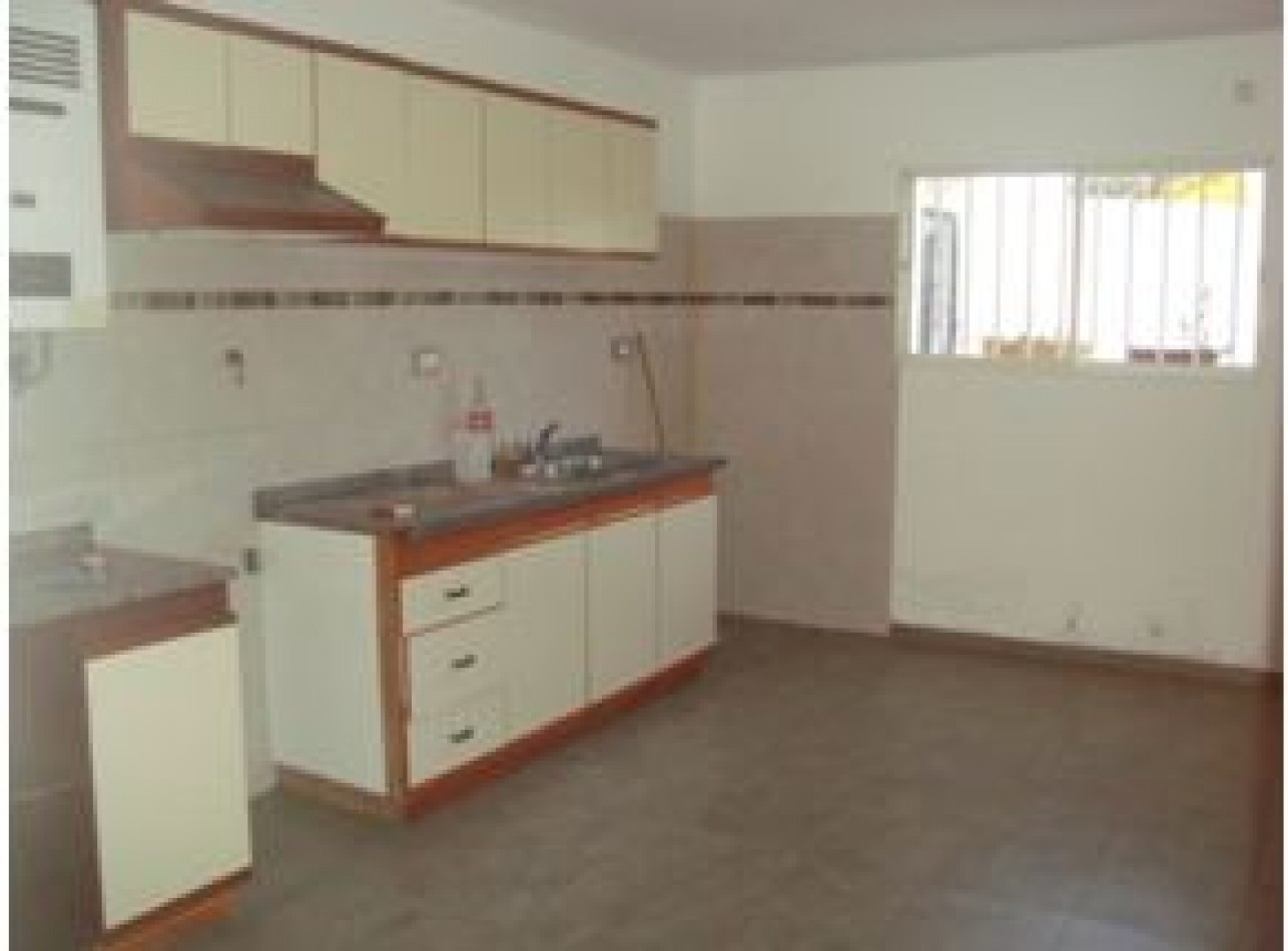 CASA EN ALQUILER BARRIO ALTO ALBERDI