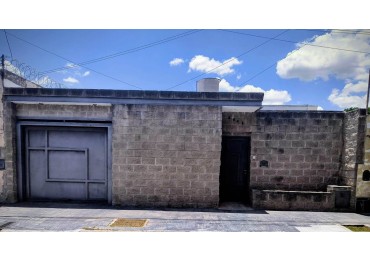 Hermosa casa en alquiler Bo Colon 